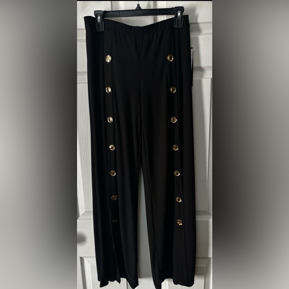 Coco Bianco Pants - NWT- Coco Bianco Black Pull-on Pants W/Gold Buttons Stretchy Size Medium Party